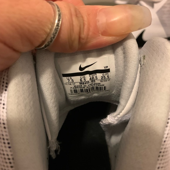 Nike Precisions - Picture 4 of 4